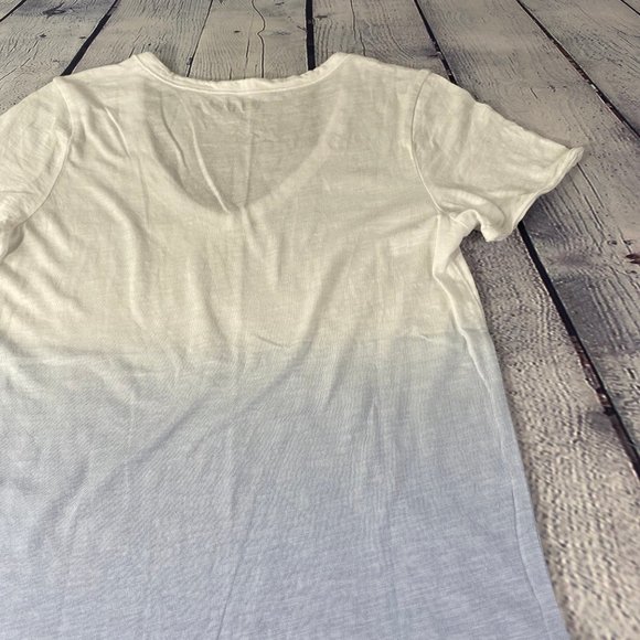 Abercrombie & Fitch Women's Soft Tee V Neck Shirt - Picture 4 of 6